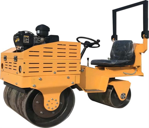 How to deal with the lubricating oil problems of the small road roller?